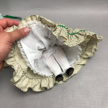 Load image into Gallery viewer, Danbury Mint &amp; Madame Alexander Scarlett O'Hara Porcelain Doll (9")
