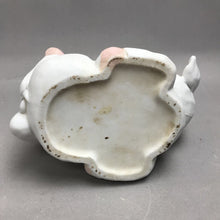 Load image into Gallery viewer, Vintage White Ceramic Reclining Pig Planter(7x5x4)

