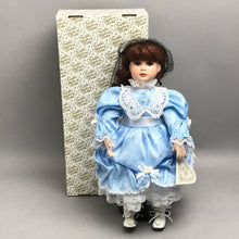 Load image into Gallery viewer, Franklin Mint Franklin Heirloom Porcelain Doll - Pamela (~15")
