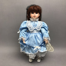 Load image into Gallery viewer, Franklin Mint Franklin Heirloom Porcelain Doll - Pamela (~15")
