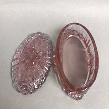 Load image into Gallery viewer, Vintage Fenton Rose Pink Glass Cabbage Covered Footed Vanity Trinket Box (2x4x3)
