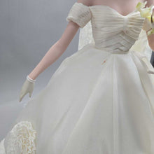 Load image into Gallery viewer, Franklin Mint Jackie Kennedy Porcelain Bride Doll (~16")
