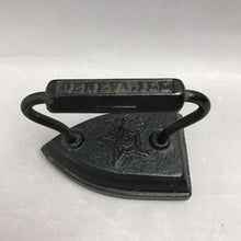 Load image into Gallery viewer, Vintage Cast Iron Geneva ILL Star No5 Iron (4x5)
