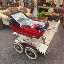 Load image into Gallery viewer, Giuseppe Perego Convertible Baby Buggy (46x21x46)

