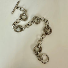 Load image into Gallery viewer, Sterling Textured Double Rolo Link Toggle Bracelet (8")
