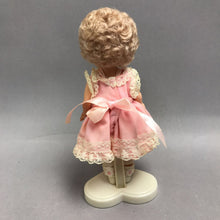 Load image into Gallery viewer, Vintage Vogue Ginny Doll (8.5")
