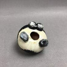Load image into Gallery viewer, Hand Painted Terracotta Black/White Cat Figurine (4x3)
