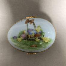 Load image into Gallery viewer, Vintage Artoria Limoges Porcelain Blue Trinket Box France Easter Theme (2")
