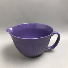 Load image into Gallery viewer, Norpro Grip-Batter Melamine Purple Mixing Bowl (8x5)
