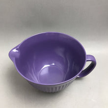 Load image into Gallery viewer, Norpro Grip-Batter Melamine Purple Mixing Bowl (8x5)
