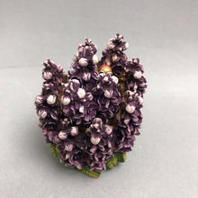 Load image into Gallery viewer, Harmony Kingdom Snapdragon Lord Byron's Harmony Garden (3")
