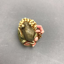Load image into Gallery viewer, Harmony Kingdom Field Day Mouse Flower Figurine Trinket Box (2")
