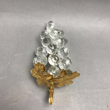 Load image into Gallery viewer, Vintage 1980s Swarovski Crystal Bunch of Grapes With Gold Leaves (6.5")(As Is)

