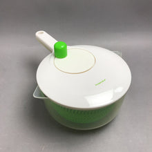 Load image into Gallery viewer, Prepworks by Progressive Salad Spinner Handle 2.5 Qt (4x8)
