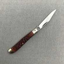 Load image into Gallery viewer, Remington UMC Single-Blade Jigged Delrin Peanut Knife (5")
