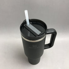 Load image into Gallery viewer, Stanley 40 oz Stainless Steel H2.0 FlowState Quencher Tumbler Black 2.0 (10.5")
