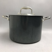 Load image into Gallery viewer, Tramontina OnyxPro Hard Anodized Aluminum 8 Quart Saucepan with Lid, Gray
