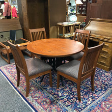 Load image into Gallery viewer, Oak Table (30x44) w/ 4 Chairs
