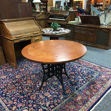 Load image into Gallery viewer, Oak Table (30x44) w/ 4 Chairs
