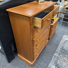 Load image into Gallery viewer, Dresser 5 Drawer Pine Finish (50x38x18)
