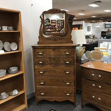 Load image into Gallery viewer, Oak Dresser w/ Mirror 5 Drawer (77x34x20)

