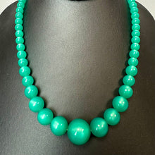 Load image into Gallery viewer, Vintage Lucite Moonglow Green Graduated Bead Necklace (16")
