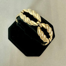 Load image into Gallery viewer, Vintage Monet Goldtone Thick Rope O Link Bracelet (7")
