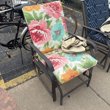 Load image into Gallery viewer, Patio Glider Chair (37x25x26")
