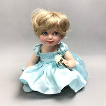 Load image into Gallery viewer, Franklin Mint 'Baby Diana' Doll #B11ZU22 (~8.5")
