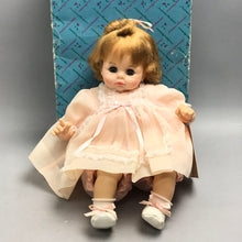 Load image into Gallery viewer, Vintage Madame Alexander 'Pussy Cat' Doll #6250 (~14")

