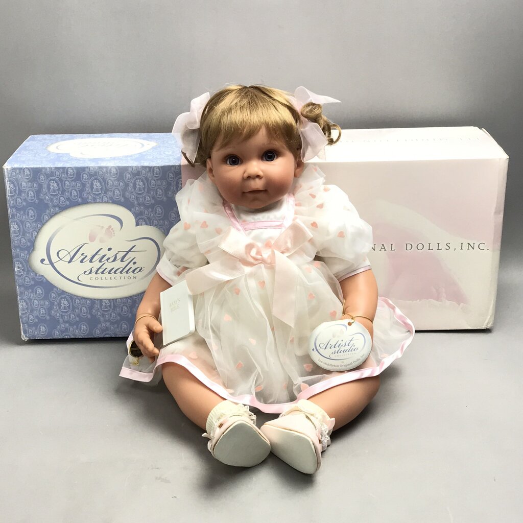 Lee Middleton Doll - Young at Heart (~21