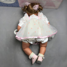 Load image into Gallery viewer, Lee Middleton Doll - Young at Heart (~21") (As-Is; Sticky Vinyl Syndrome (Cleaned))
