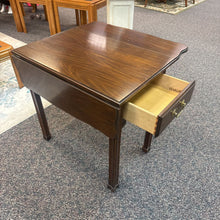 Load image into Gallery viewer, Drop Leaf End Table (26x18/34x26)
