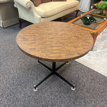 Load image into Gallery viewer, Table w/Metal Base (24x30x30)
