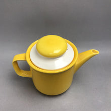 Load image into Gallery viewer, Vintage Common Yellow Porcelain Teapot (10x6) AS IS
