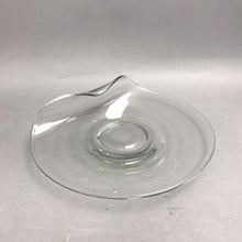 Load image into Gallery viewer, Vintage Fostoria Contour Folded Edge Clear Glass Bowl (8.5x10)
