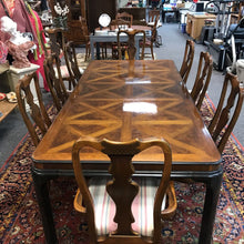 Load image into Gallery viewer, Drexel Dining Table w/9 Chairs w/3 18" Leaves (29x78x45)
