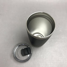 Load image into Gallery viewer, Black YETI Rambler 20 oz Tumbler (7x3.5)
