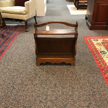 Load image into Gallery viewer, Pine Stand (25x22x8)
