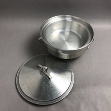 Load image into Gallery viewer, MCM Nasco Italy Hammered Aluminum Lid &amp; Insulated Body ICe Bucket (5x10)
