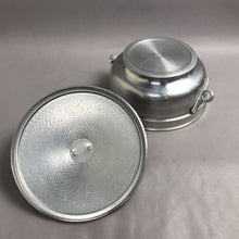 Load image into Gallery viewer, MCM Nasco Italy Hammered Aluminum Lid &amp; Insulated Body ICe Bucket (5x10)

