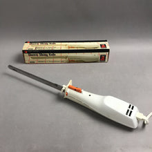 Load image into Gallery viewer, Vintage Black &amp; Decker Electric Slicing Knife Lightweight 9" Blade
