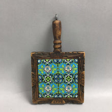 Load image into Gallery viewer, Vintage Wooden Trivet w/ Ceramic Floral Tile And Handle (6x9)
