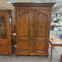 Load image into Gallery viewer, Armoire (85x59x26)
