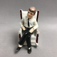 Load image into Gallery viewer, Vintage 1962 JFK President John Kennedy Salt &amp; Pepper Shaker With Rocking Chair (4")
