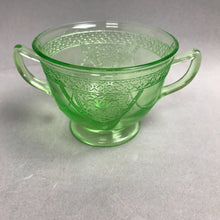 Load image into Gallery viewer, Vintage Federal Glass Georgian Love Birds Uranium Sugar Bowl (3x4)
