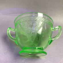 Load image into Gallery viewer, Vintage Federal Glass Georgian Love Birds Uranium Sugar Bowl (3x4)
