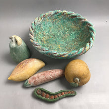 Load image into Gallery viewer, Vintage Hand-Painted Mexican Clay Terracotta Pottery 6 Piece Fruit And Bowl Set (12x5)
