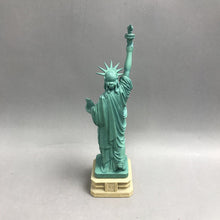 Load image into Gallery viewer, Vintage Statue of Liberty By Wang Jida 84 Colbar Art Inc (11")
