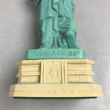Load image into Gallery viewer, Vintage Statue of Liberty By Wang Jida 84 Colbar Art Inc (11")
